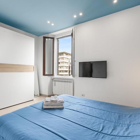 Minimal House - 4Persone - Centro Apartment Milan Luaran gambar