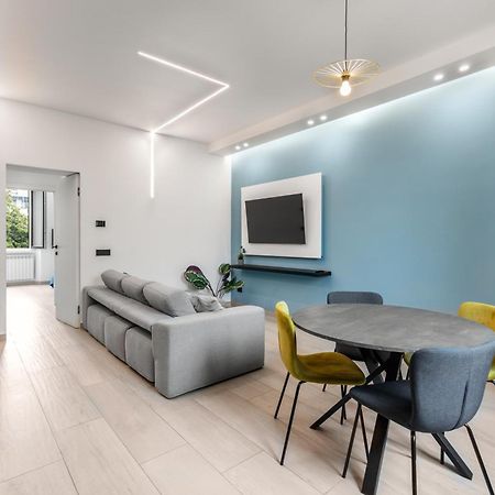 Minimal House - 4Persone - Centro Apartment Milan Luaran gambar
