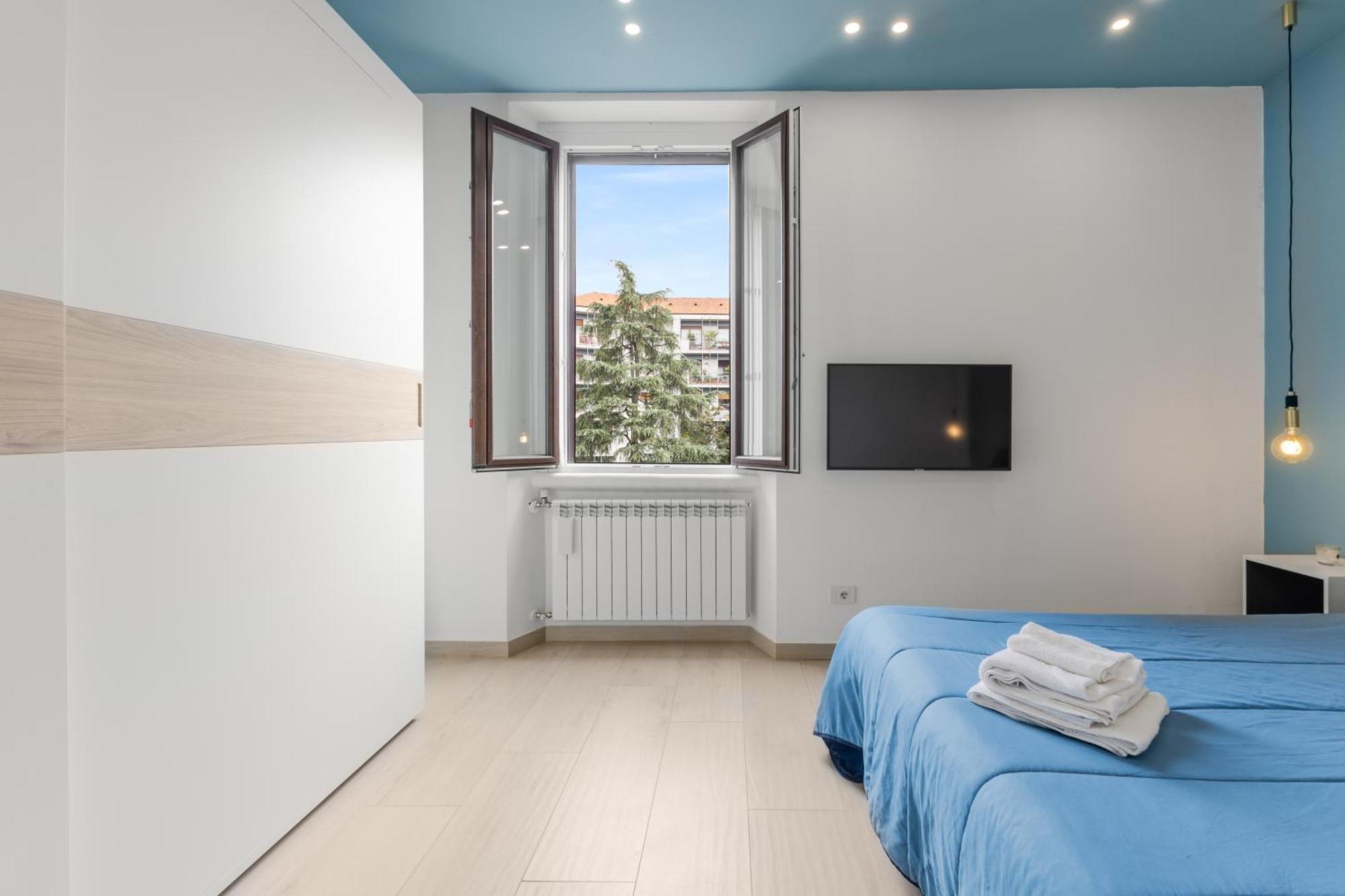 Minimal House - 4Persone - Centro Apartment Milan Luaran gambar